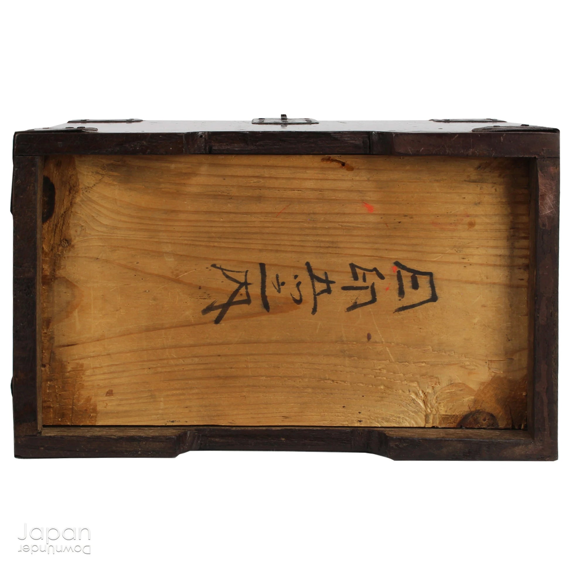 Add a touch of timeless elegance to your decor with this exquisite Japanese antique Suzuribako (accounting box). This medium-sized chest is a stunning blend of functionality and artistry, showcasing beautiful lacquer work and delicate metal fittings. A perfect way to store your cherished small items in a piece of history that doubles as an eye-catching conversation starter.