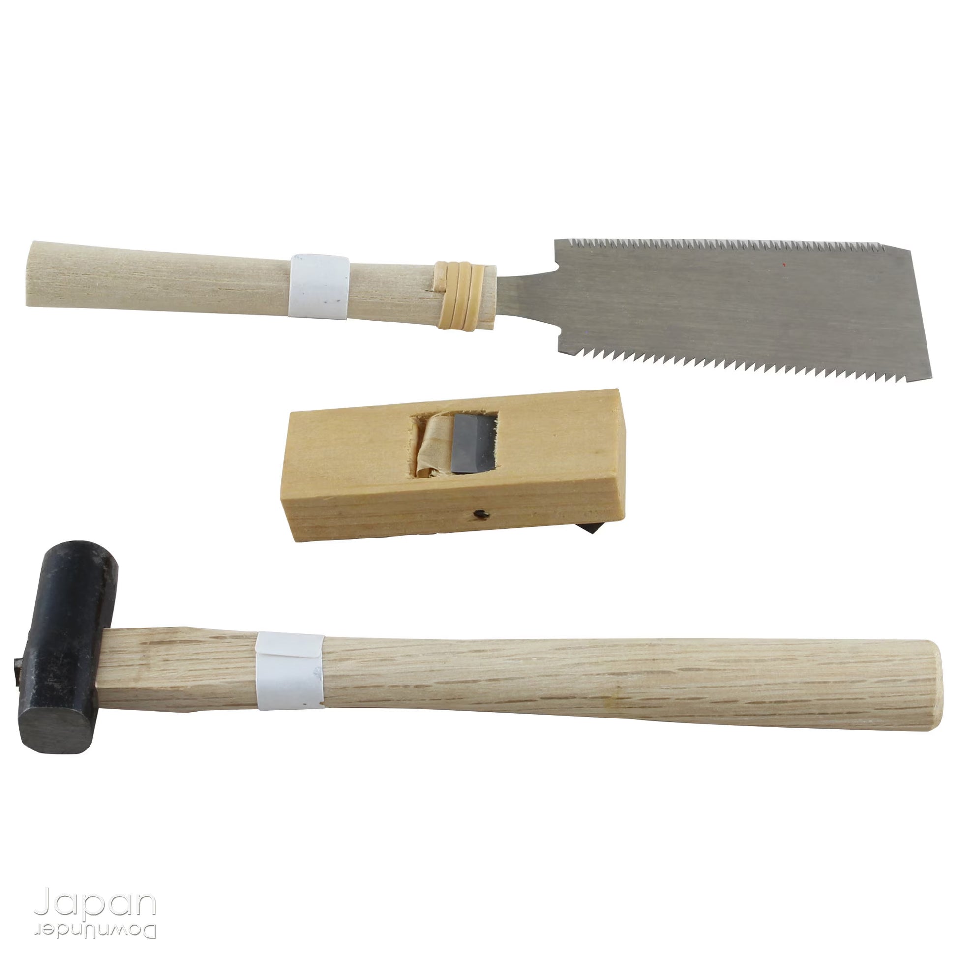 This exquisite little miniature Japanese carpenter tool set is totally made to scale and can even be used for small projects. It comes neatly packed wrapped in a tool bag and placed in an authentic carpenter’s tool box.
