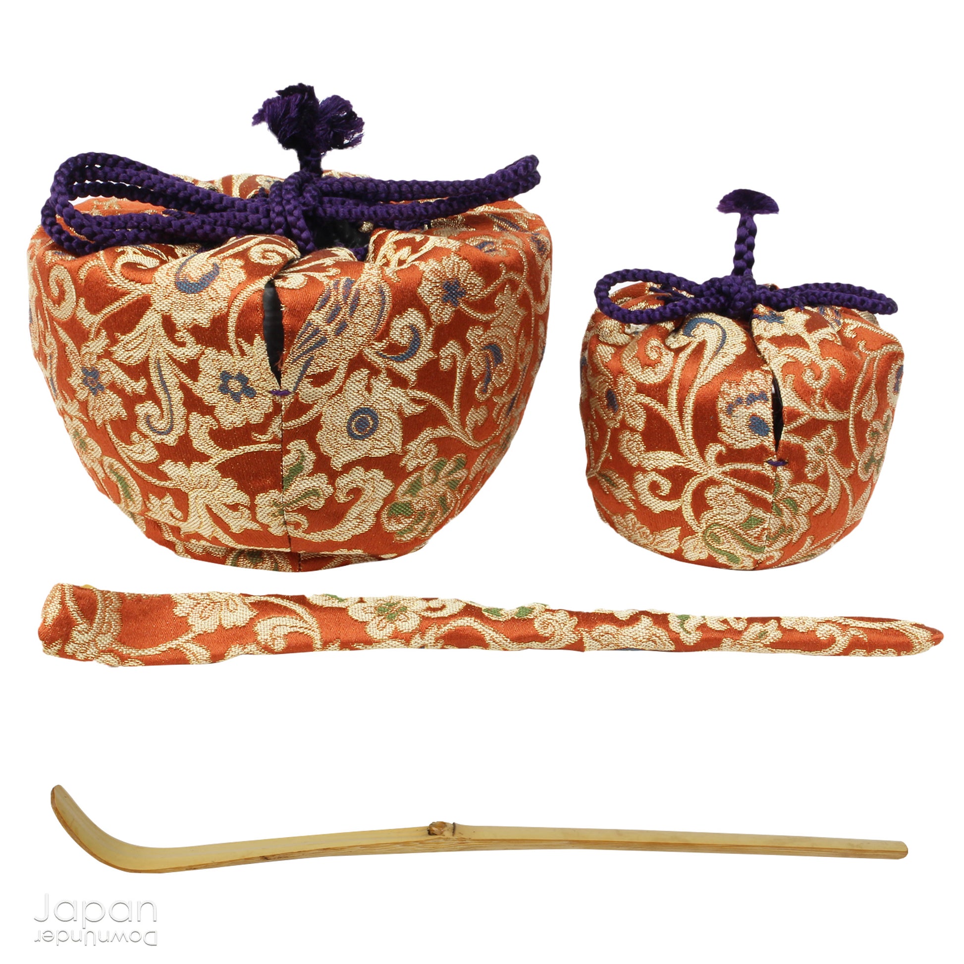 Immerse yourself in the timeless elegance of Japanese tea culture with this exquisite vintage Chabako box and utensil set. Perfect for tea enthusiasts and collectors alike, this thoughtfully designed set offers both beauty and functionality, allowing you to experience the peaceful ritual of the matcha tea ceremony wherever you go.