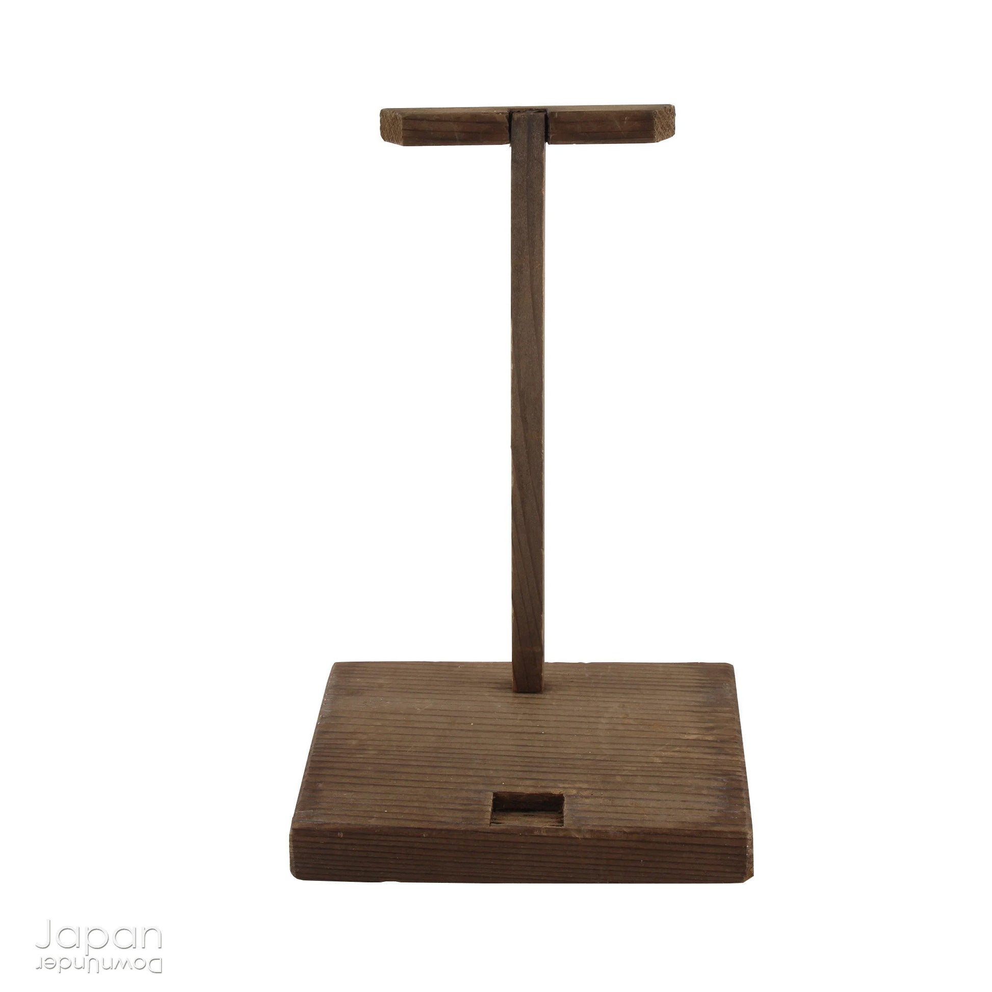 The hagoita has deep roots in Japanese New Year customs. Originally used in the game of hanetsuki - similar to badminton but played without a net - these paddles became symbolic protectors, their swift motion believed to dispel negative energy, much like the ceremonial gestures of a Shinto priest.