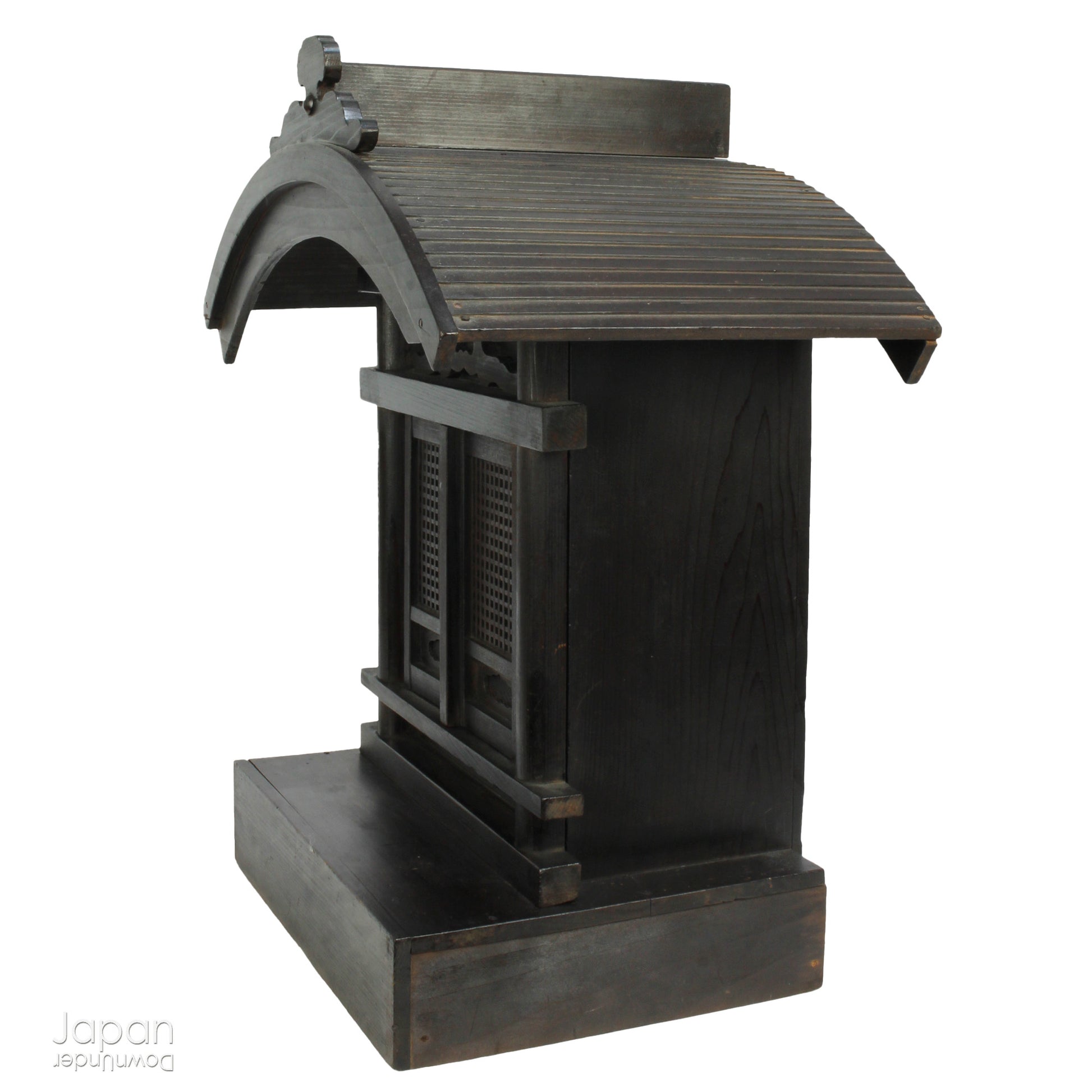 Bring a piece of history into your home with this 1900’s Shinto folk faith shrine, perfect for creating a sacred space on your own kamidana (god shelf) or within your home. This antique religious decor features the lucky gods, Ebisu and Daikoku