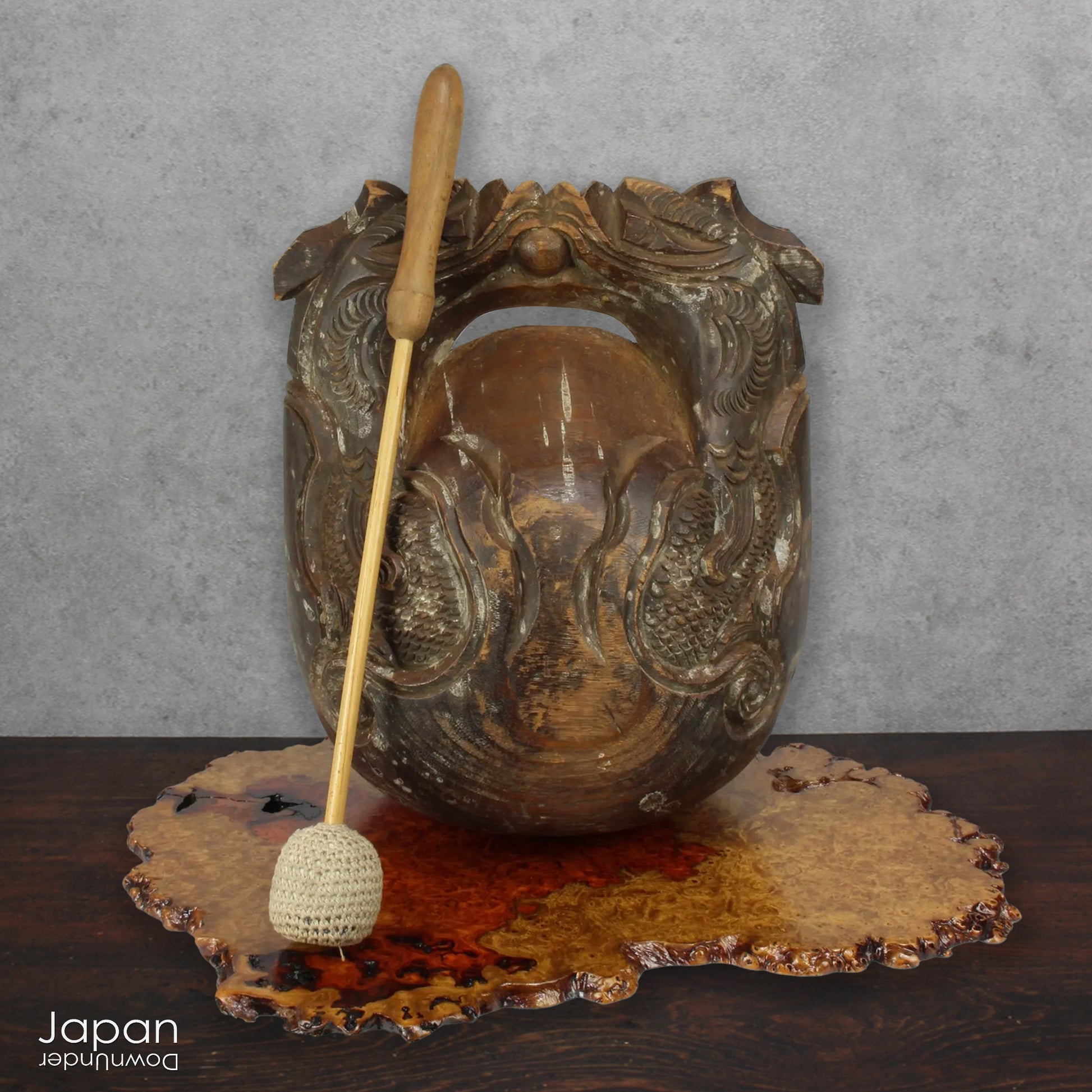 Bring timeless elegance and natural beauty into your space with this exquisite stand, handcrafted from rare burled Chinese quince wood. Designed to showcase bonsai, suiseki viewing stones, treasured ornaments, or seasonal flower arrangements, this piece adds a refined touch to any setting.