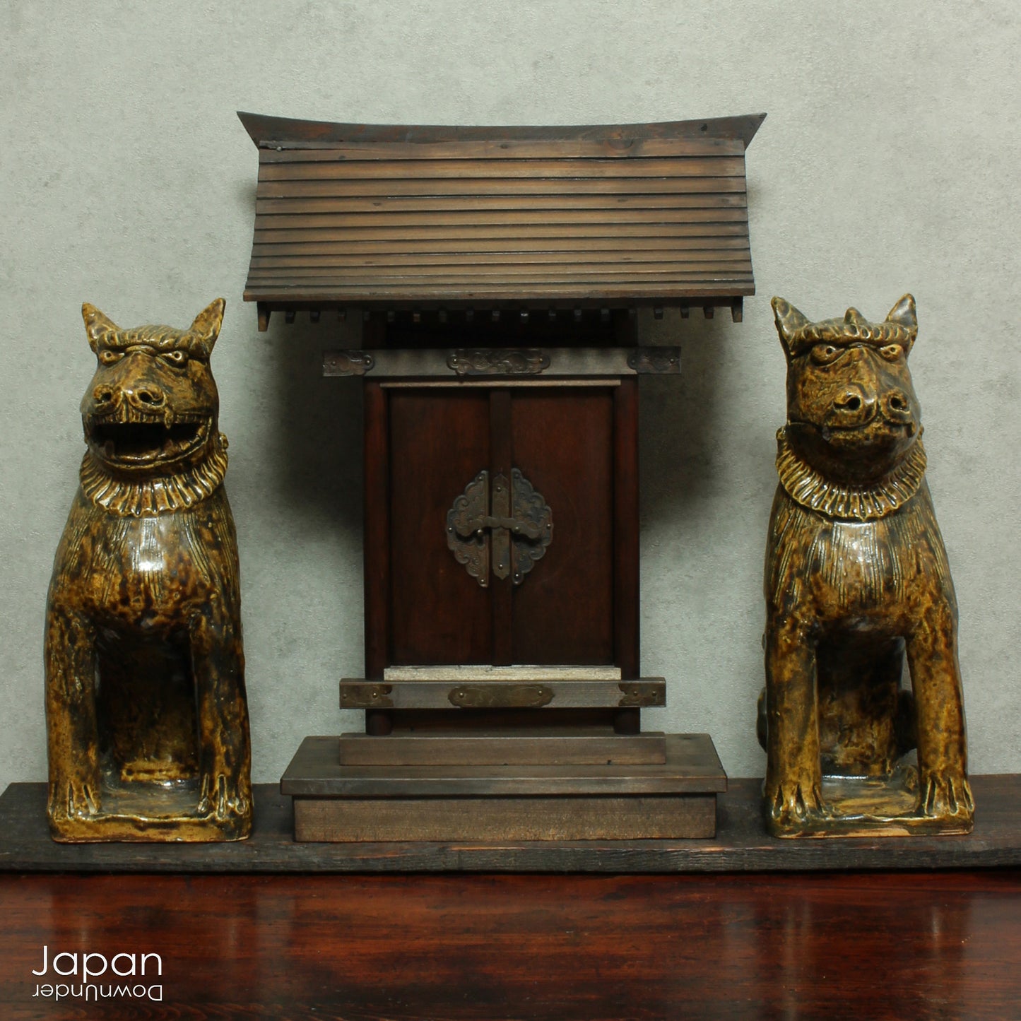 Bring a piece of history into your home with this old Shinto folk faith shrine, perfect for creating a sacred space on your own kamidana (god shelf) or within your home. Exuding a delightful charm it is ideal for collectors or those seeking serenity.