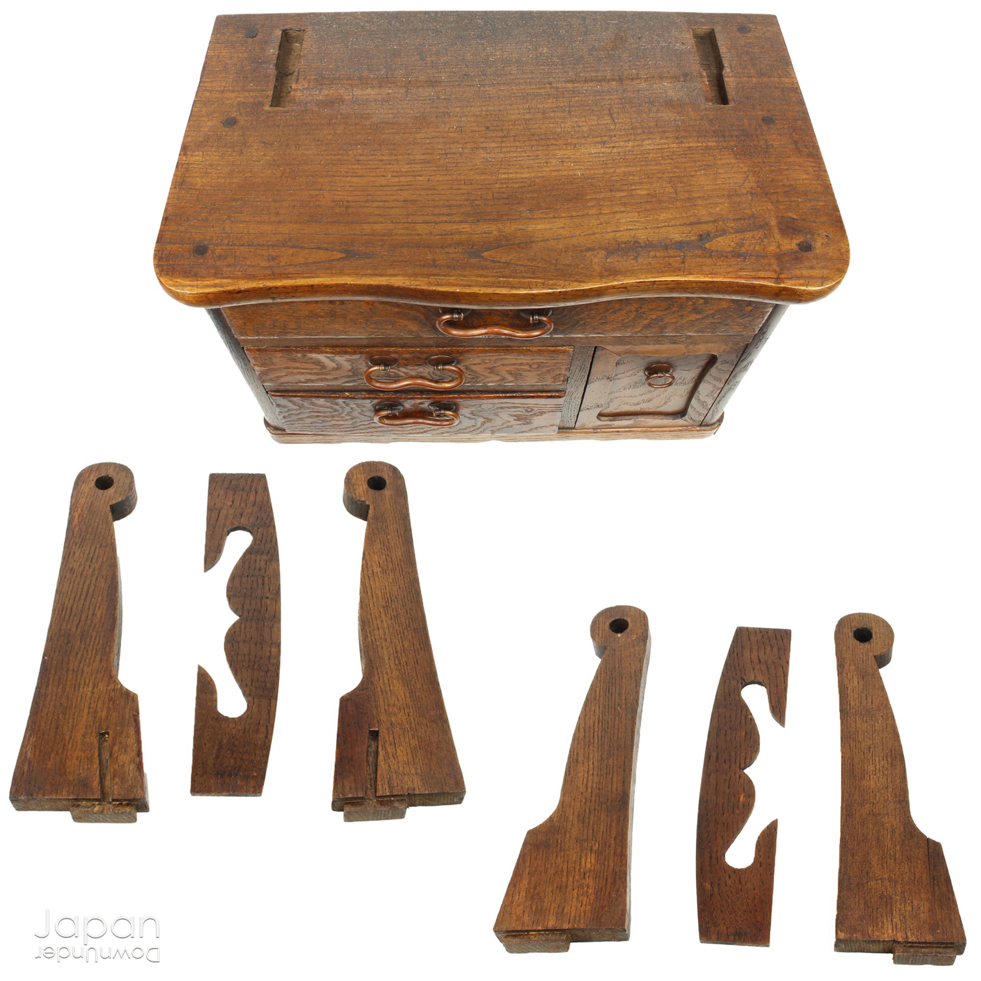 Step into the elegance of the past with this exquisite Kyodai (vanity), a true antique treasure from the 1920s. This delicate piece effortlessly combines history and practicality, perfect for bringing character and charm into modern homes.