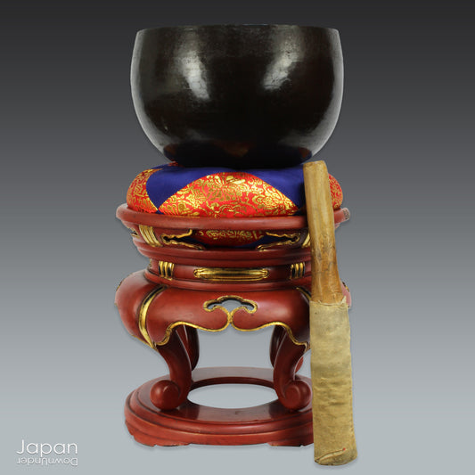 Bring the tranquility of a Buddhist temple into your home with this exquisite large vintage orin resting on a luxurious brocade cushion atop a striking red lacquer stand. Perfect for meditation, yoga and relaxation routines, it creates a peaceful ambiance that will elevate your home or studio. 