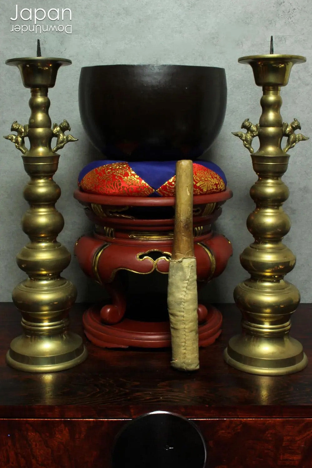 Bring the tranquility of a Buddhist temple into your home with this exquisite large vintage orin resting on a luxurious brocade cushion atop a striking red lacquer stand. Perfect for meditation, yoga and relaxation routines, it creates a peaceful ambiance that will elevate your home or studio. 