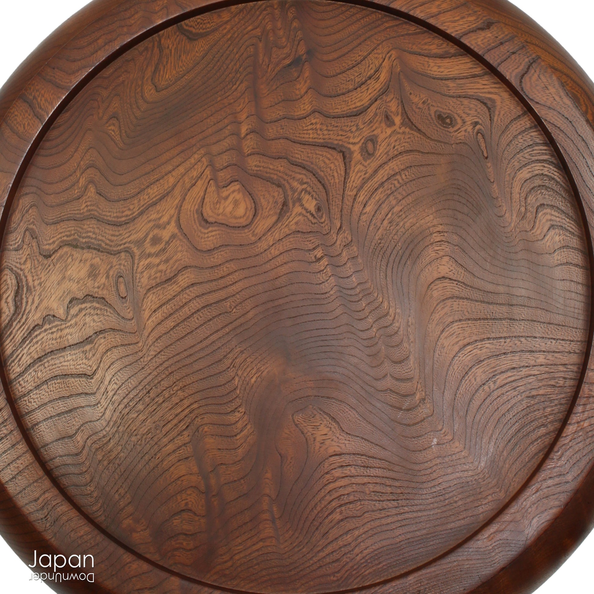 Bring timeless beauty and refined craftsmanship into your home with this very large antique tea tray - a striking piece perfect for tea ceremonies or as a unique decorative accent. Hand-carved from a single cross-section of high-quality zelkova (keyaki) wood, this tray seamlessly blends function and artistry, making it a standout addition to any setting.