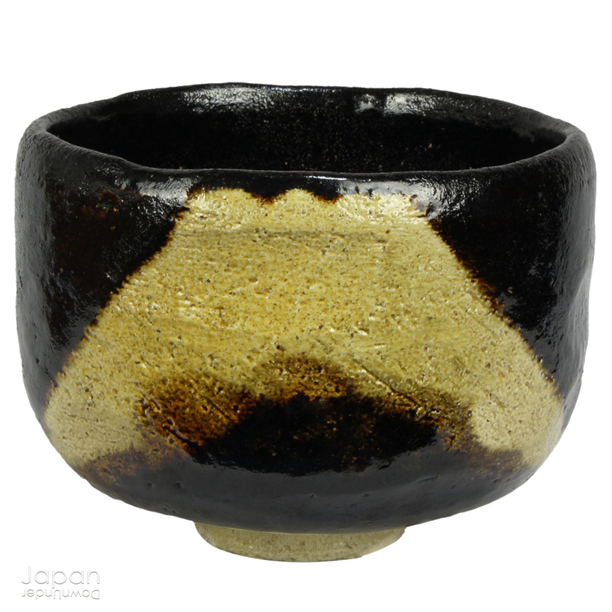 Transform your tea ritual into a refined experience with this stunning vintage black raku ware matcha tea bowl, elegantly adorned with a timeless image of the revered Mt. Fuji. The vibrant green of matcha tea beautifully contrasts against the glossy black finish of this handcrafted piece, bringing a touch of sophistication to any tea ceremony.

Handcrafted with meticulous care, this chawan is a true work of art. It showcases a serene depiction of Mt. Fuji, rendered in soft beige and brown tones that gracefu