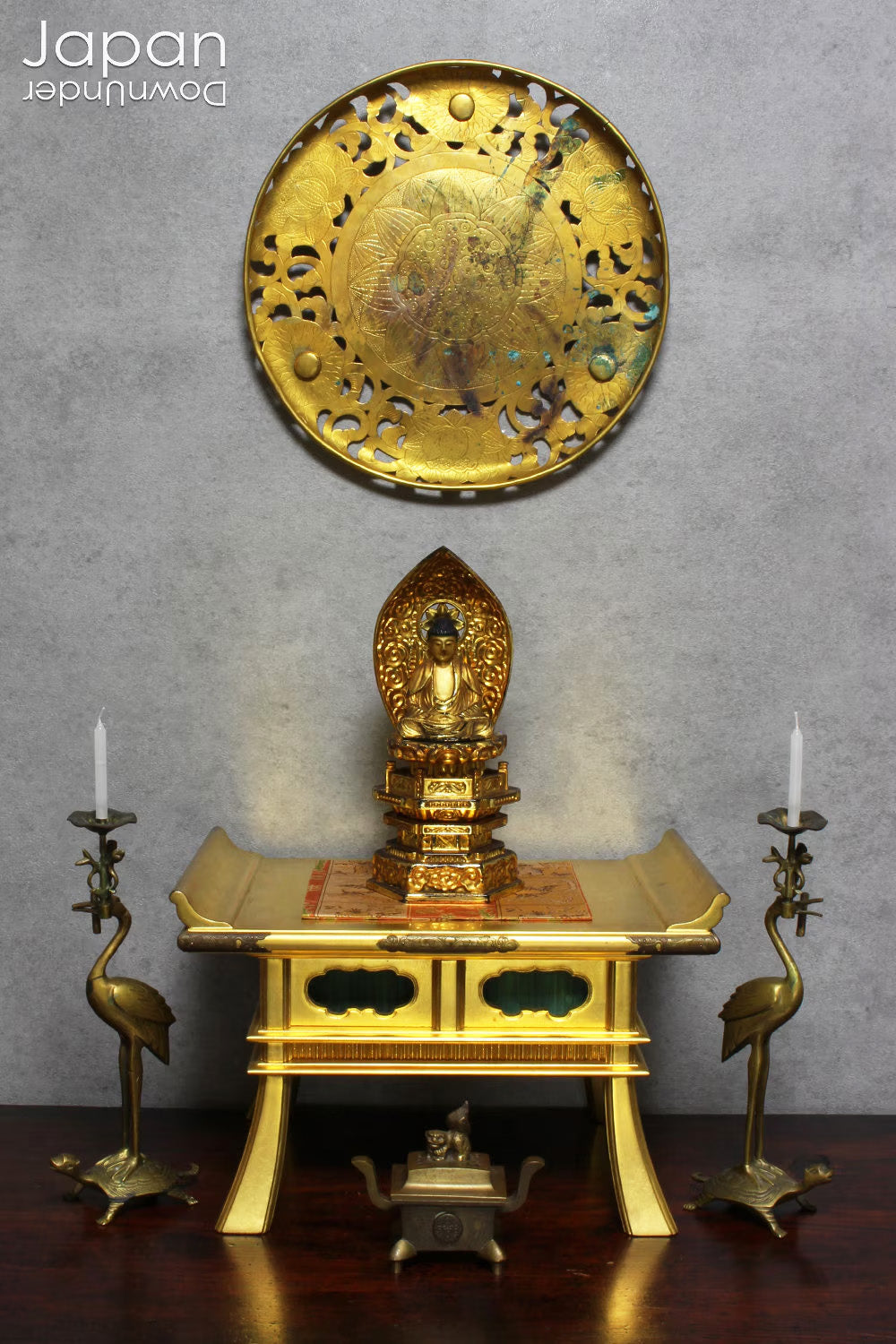 Infuse your home with beauty, spirituality, and history with this Japanese antique Buddhist brass flower plate. Traditionally used in Buddhist ceremonies, this stunning piece represents purification and protection. Whether displayed in your home or meditation space, this unique and meaningful item adds a touch of sacred elegance to any setting.
